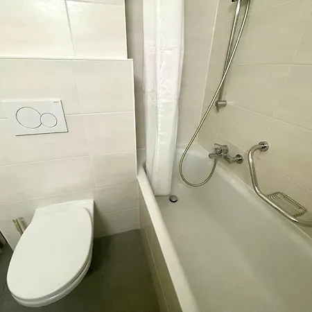 Meuble Proche De La Gare De 12